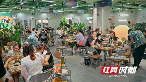 邵阳市吃瓜,吃瓜也能吃出地方风情