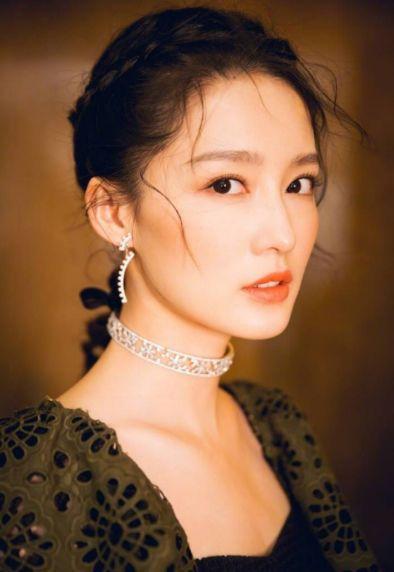 李沁演唱会爆料视频播放,独家爆料视频带你领略精彩瞬间